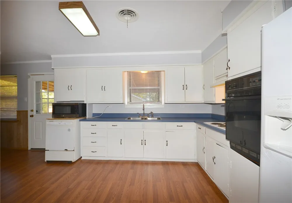 2515 Shannon Street Sherman, TX 75092