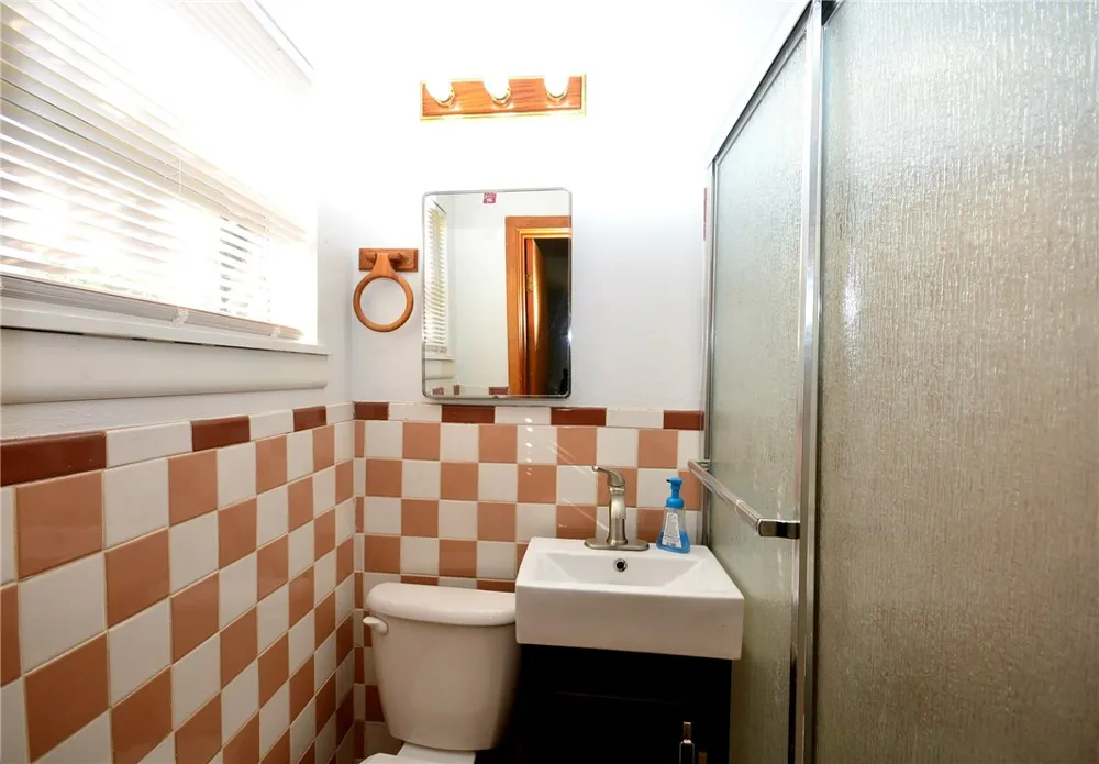 2515 Shannon Street Sherman, TX 75092