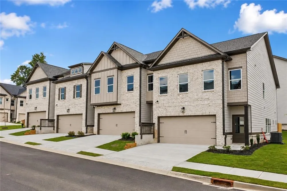 4305 Fern River Bend #22 Norcross, GA 30093