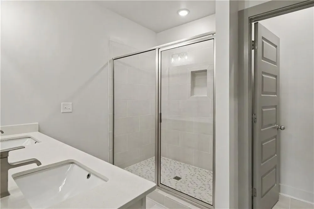 4305 Fern River Bend #22 Norcross, GA 30093