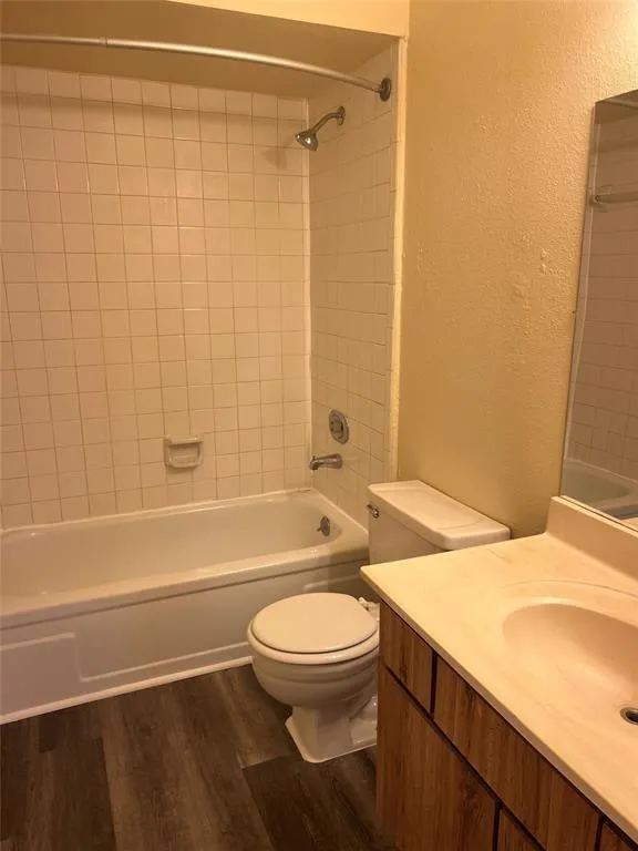 16111 Aspenglen Drive #206 Houston, TX 77084