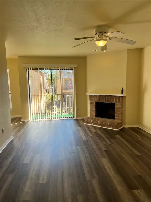 16111 Aspenglen Drive #206 Houston, TX 77084