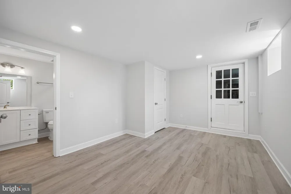 11860 NICHOLSON ROAD Keymar, MD 21757