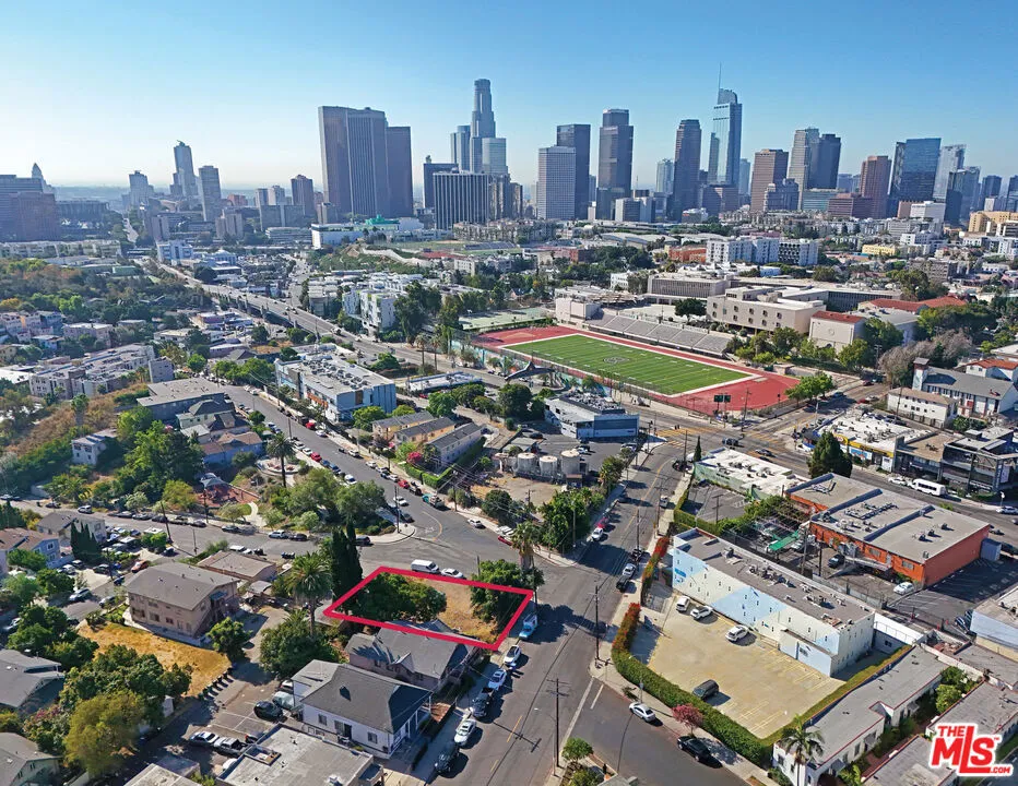 202 Belmont Avenue Los Angeles, CA 90026