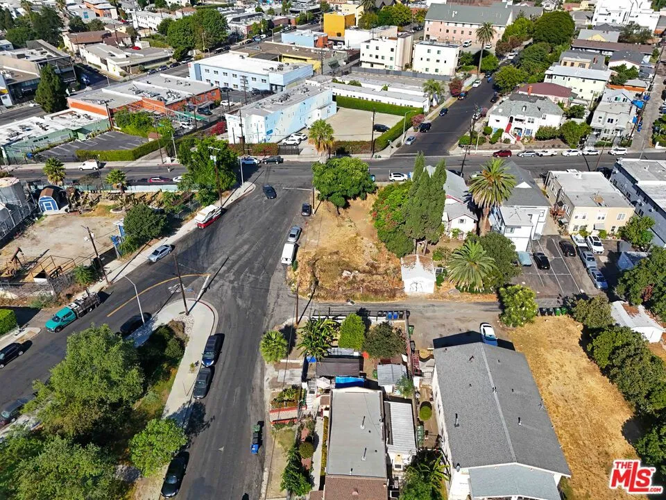 202 Belmont Avenue Los Angeles, CA 90026