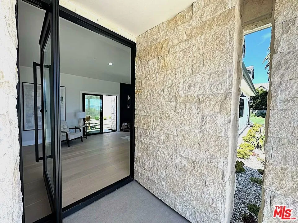 23813 Harbor Vista Drive Malibu, CA 90265