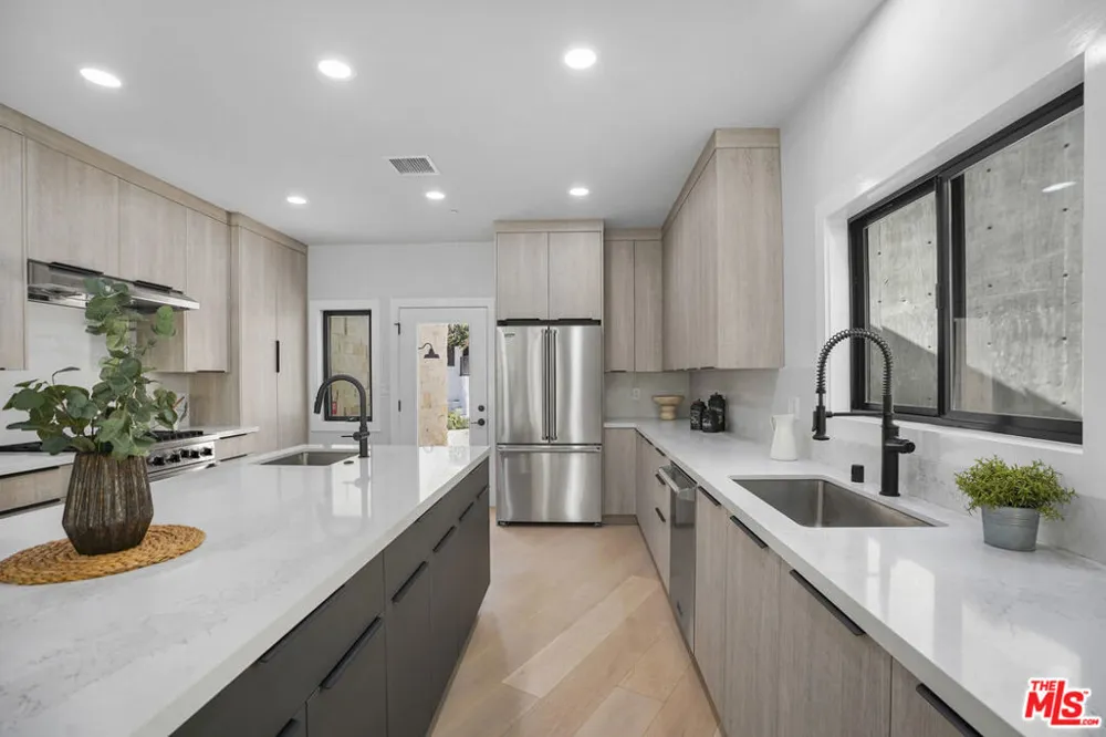 23813 Harbor Vista Drive Malibu, CA 90265