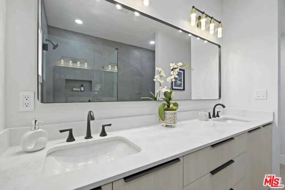23813 Harbor Vista Drive Malibu, CA 90265