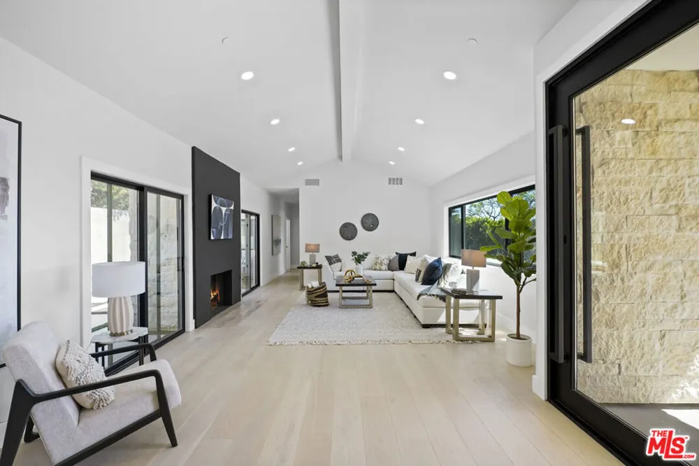 23813 Harbor Vista Drive Malibu, CA 90265