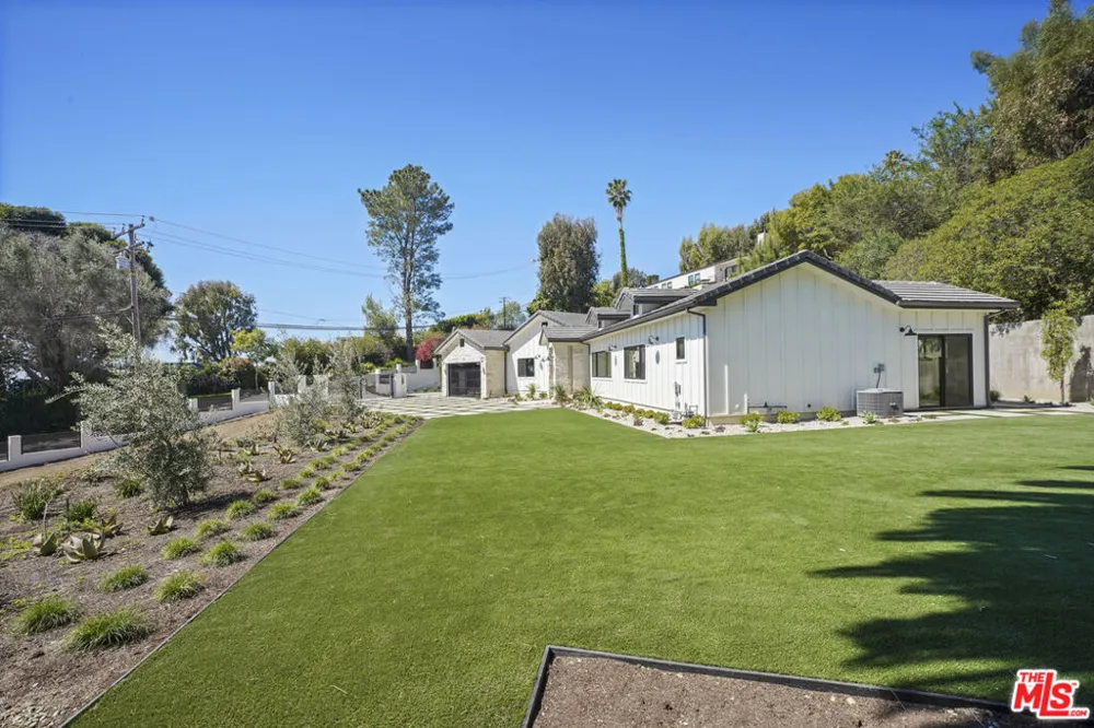 23813 Harbor Vista Drive Malibu, CA 90265