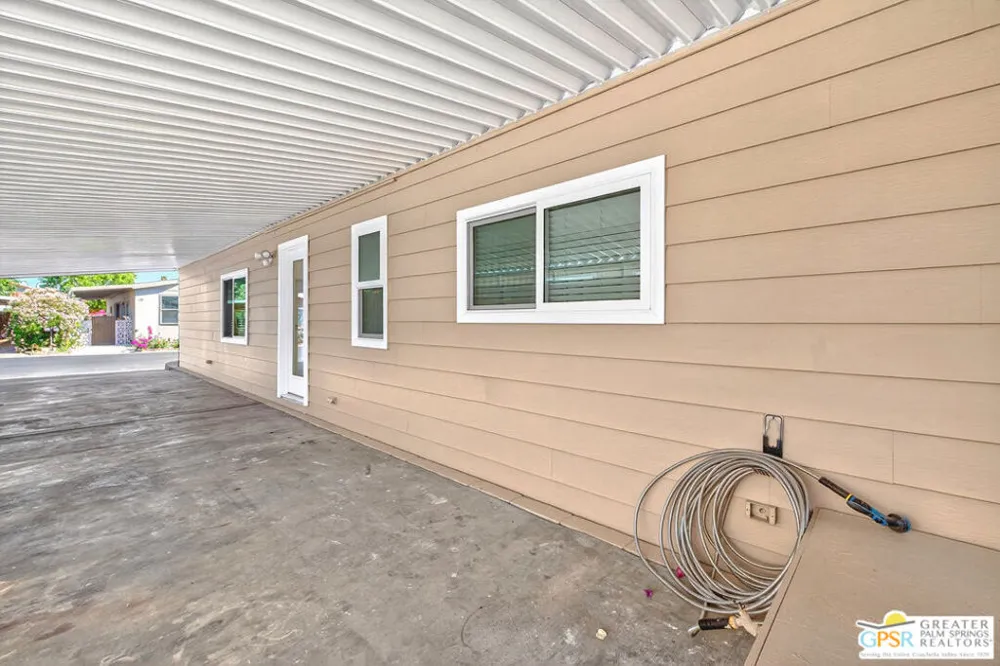 279 Saguaro Drive Palm Springs, CA 92264