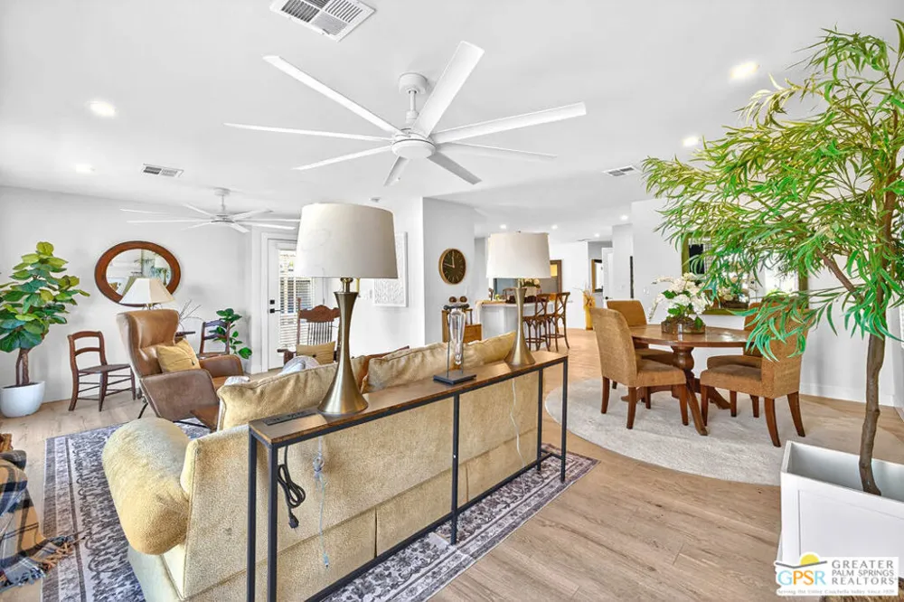 279 Saguaro Drive Palm Springs, CA 92264