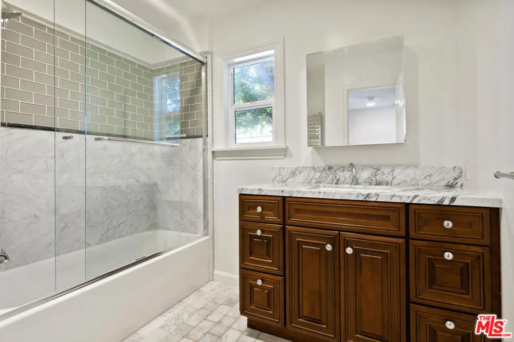 18133 Wakecrest Drive Malibu, CA 90265