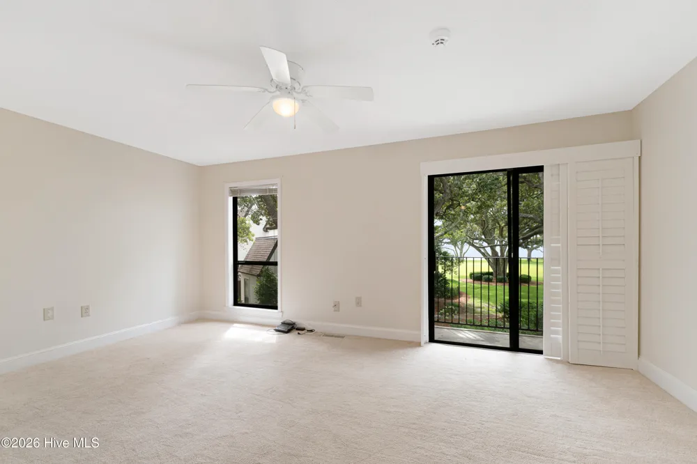 183 Drum Inlet Morehead City, NC 28557