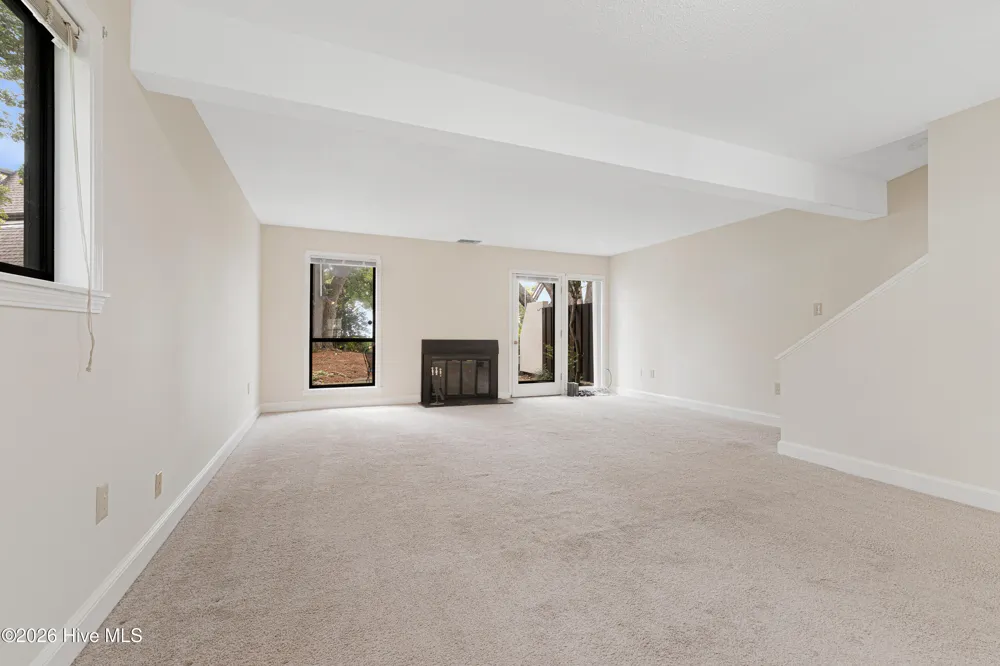 183 Drum Inlet Morehead City, NC 28557