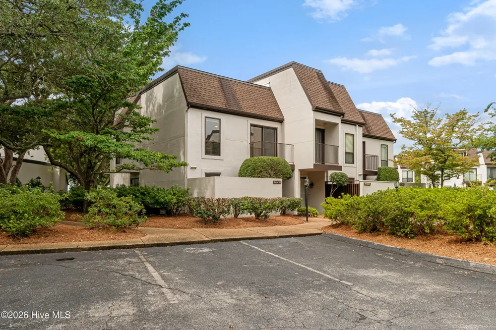 183 Drum Inlet Morehead City, NC 28557