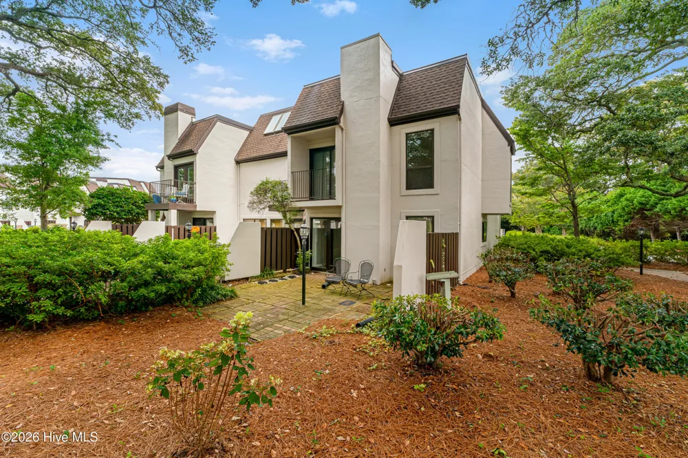 183 Drum Inlet Morehead City, NC 28557