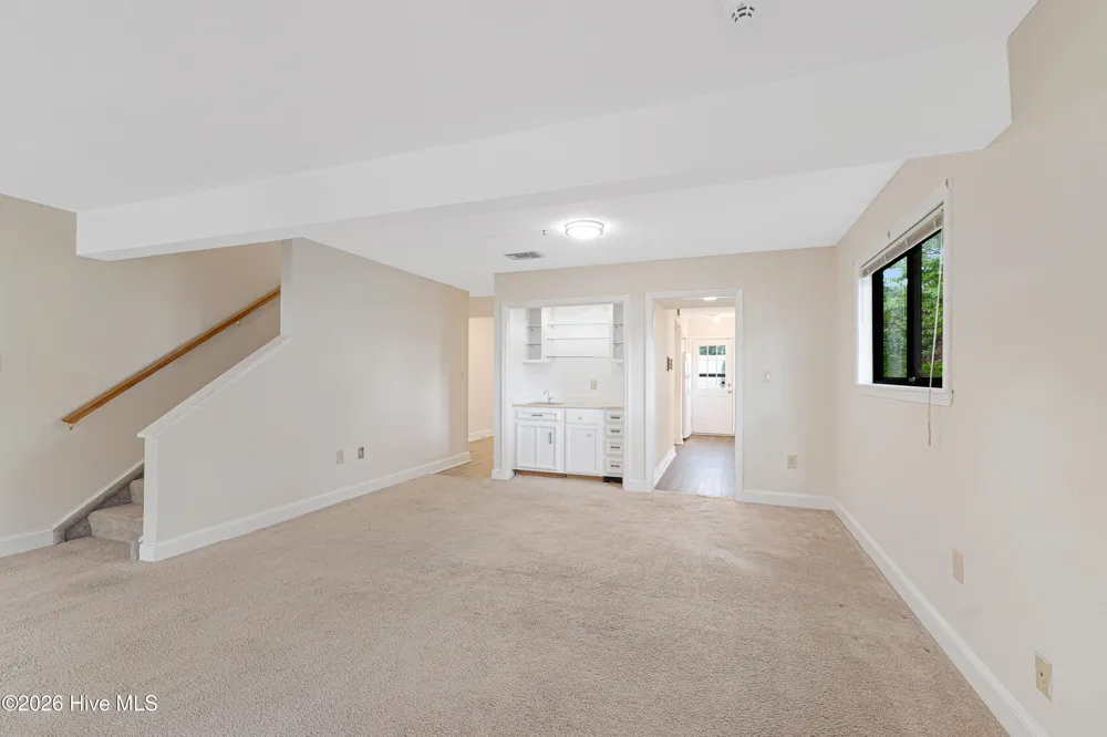 183 Drum Inlet Morehead City, NC 28557