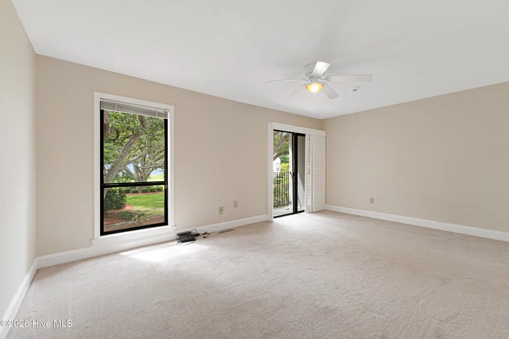 183 Drum Inlet Morehead City, NC 28557