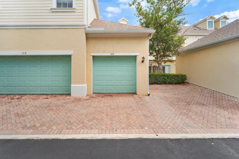118 Seagrape Drive #107 Jupiter, FL 33458