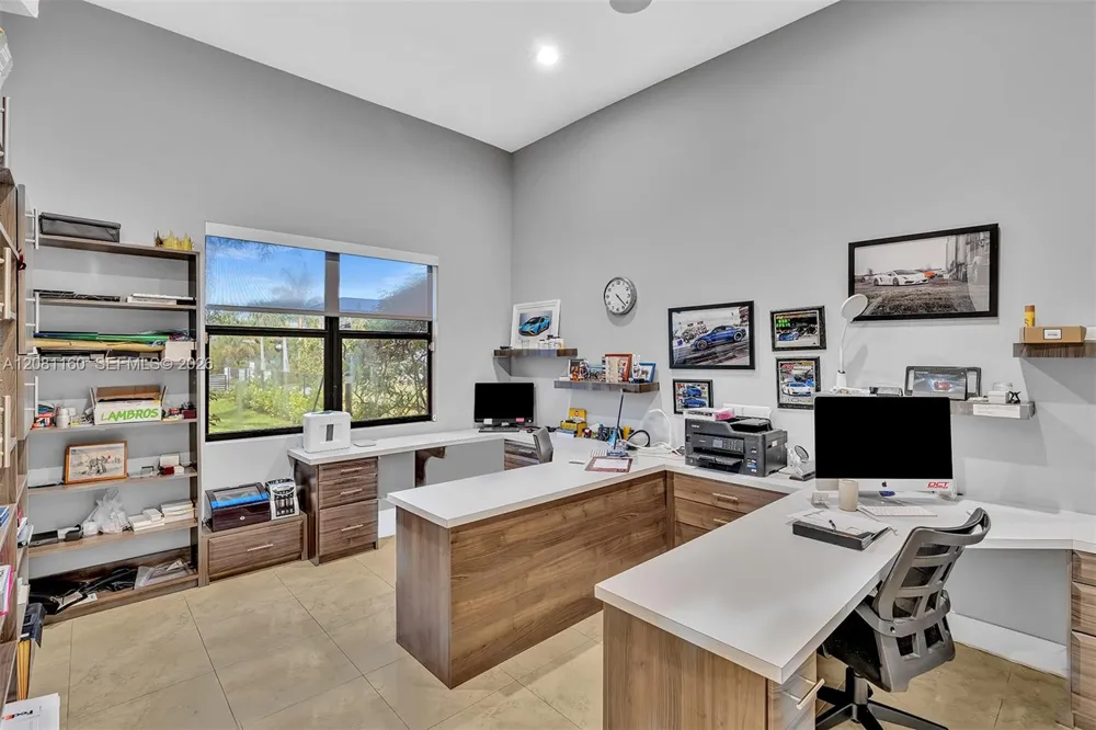1540 SW 115th Ave Davie, FL 33325