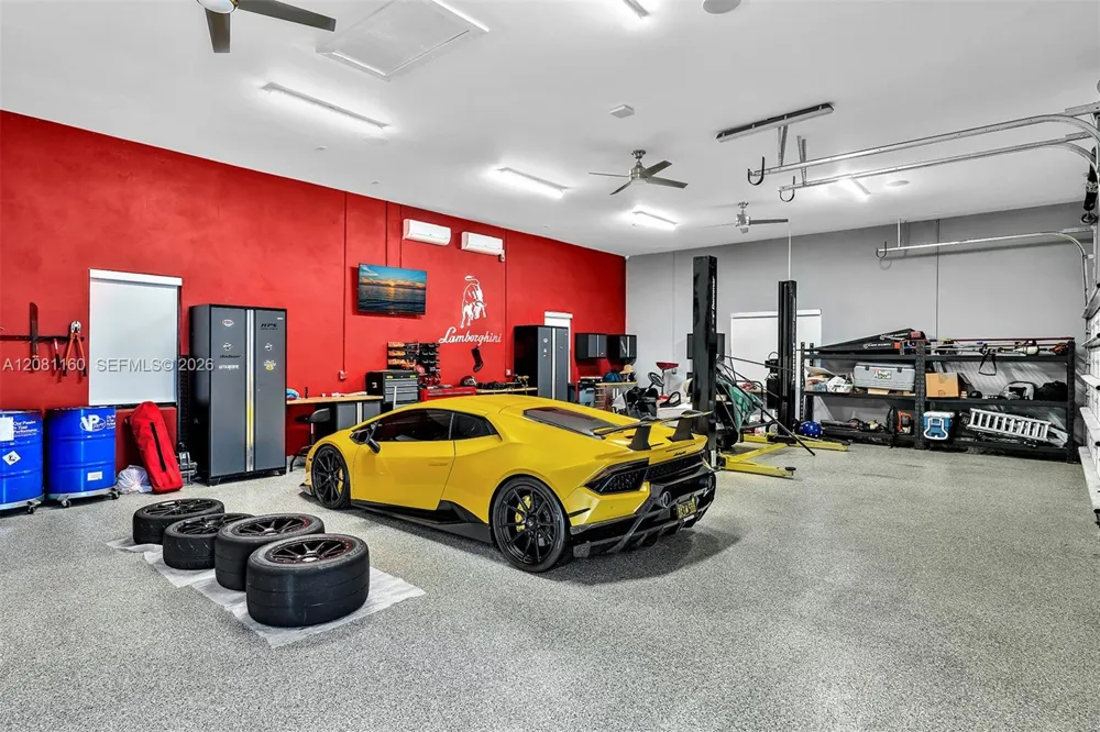 1540 SW 115th Ave Davie, FL 33325