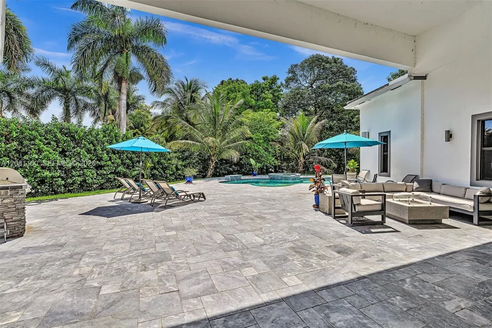 1540 SW 115th Ave Davie, FL 33325