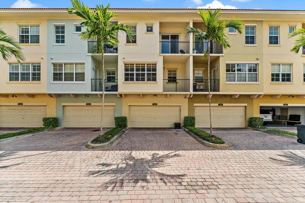 2558 Gardens Parkway Palm Beach Gardens, FL 33410