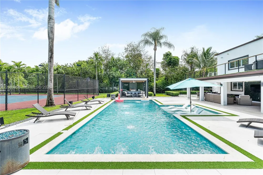 11531 SW 93rd St Miami, FL 33176