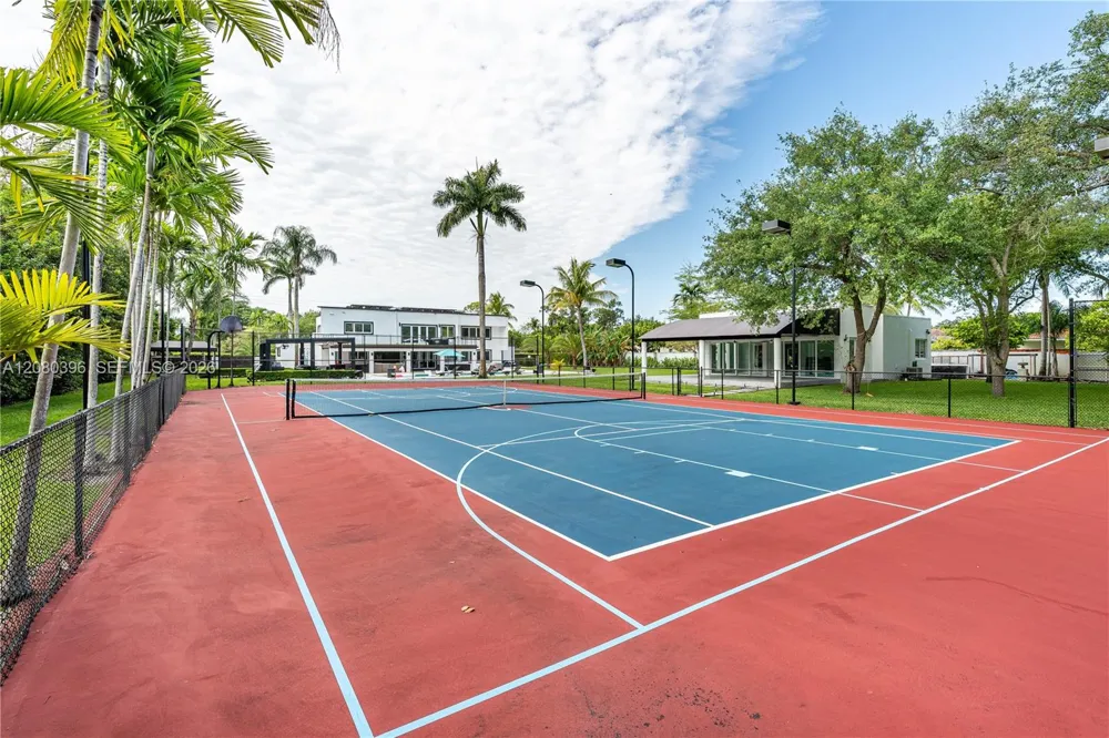 11531 SW 93rd St Miami, FL 33176
