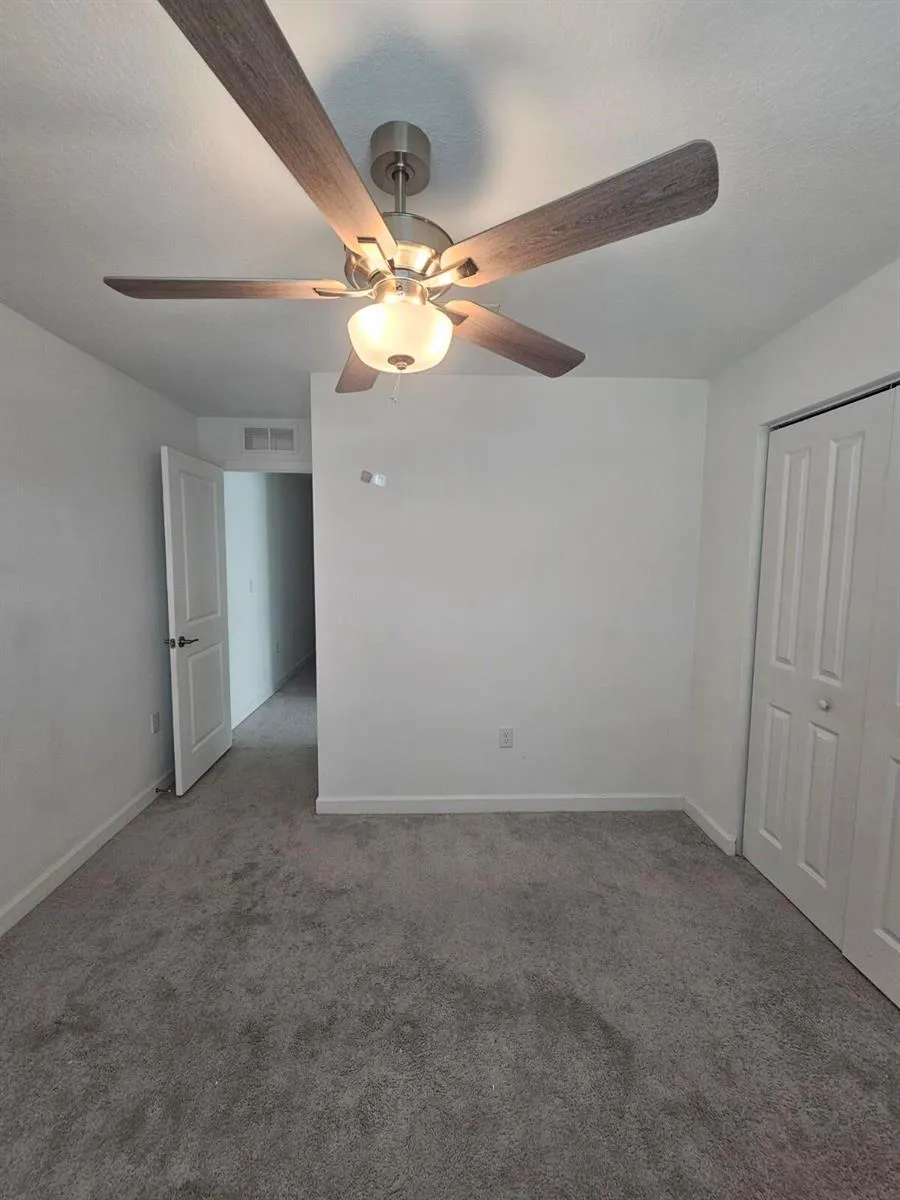 6765 Broadwater Lane Lake Worth, FL 33467