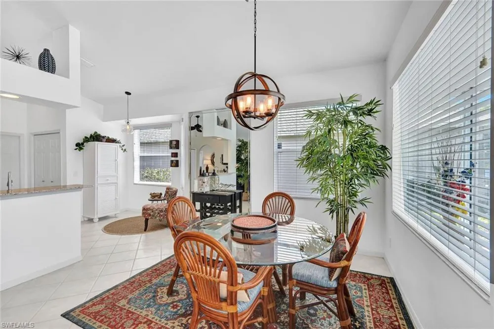 484 Crossfield Circle Naples, FL 34104