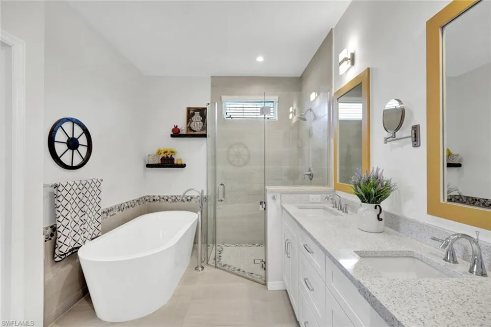 484 Crossfield Circle Naples, FL 34104
