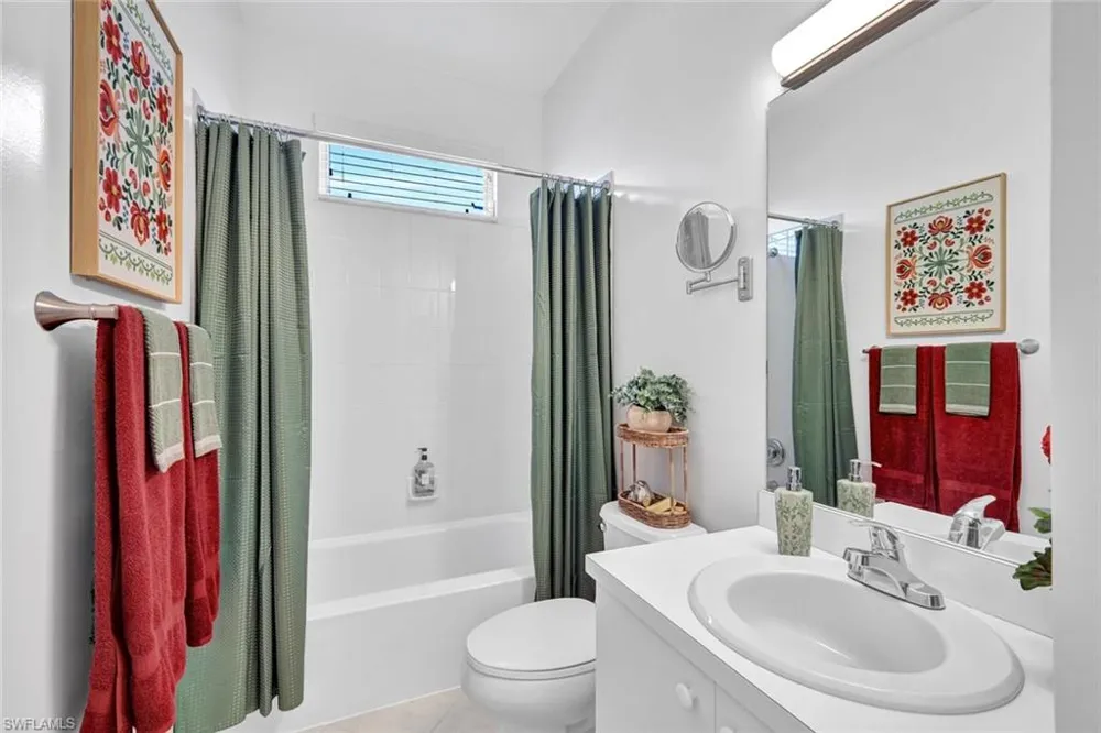484 Crossfield Circle Naples, FL 34104