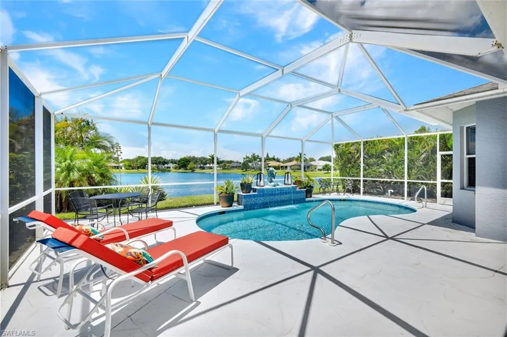 484 Crossfield Circle Naples, FL 34104