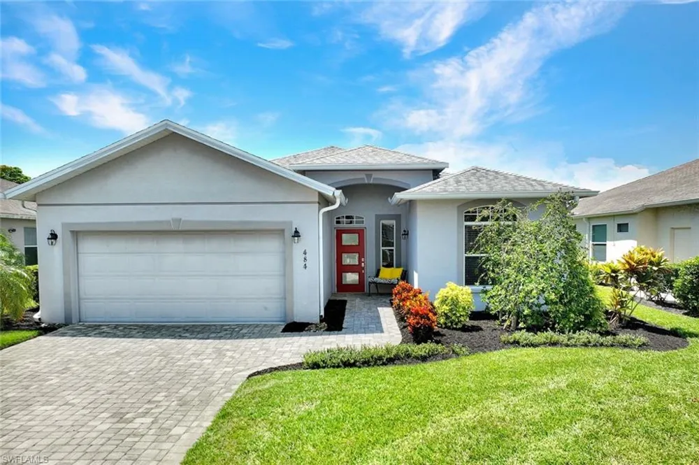 484 Crossfield Circle Naples, FL 34104