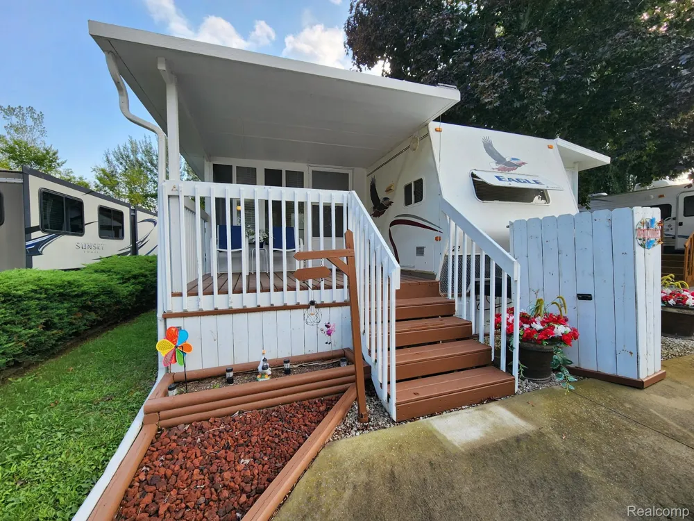 10001 Goodall Road E #422 Vernon Township, MI 48429