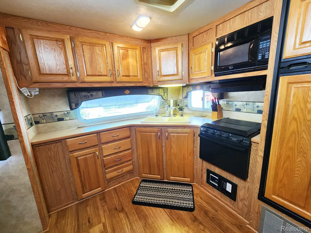 10001 Goodall Road E #422 Vernon Township, MI 48429