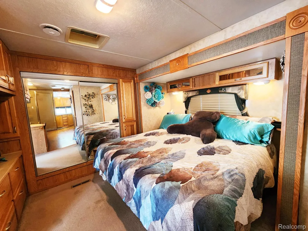 10001 Goodall Road E #422 Vernon Township, MI 48429
