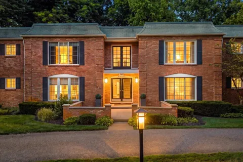 1750 Tiverton Road