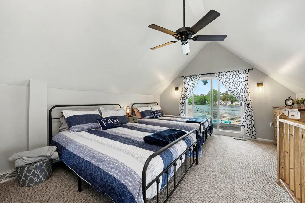 435 S Lakeside Drive Leoni Township, MI 49254