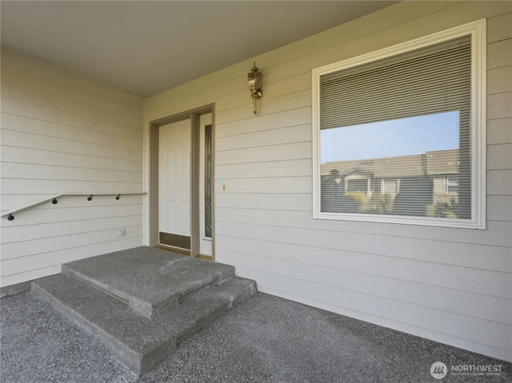 1380 Eastmont Avenue #502 East Wenatchee, WA 98802