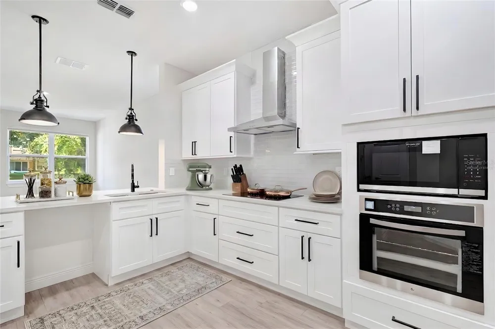 427 E 13TH STREET Apopka, FL 32703