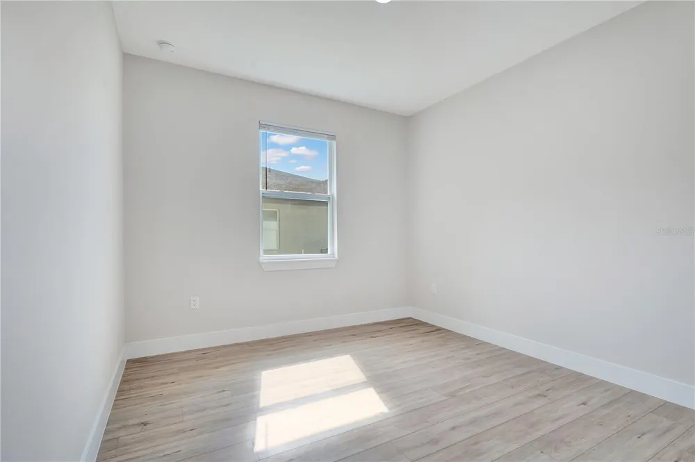 427 E 13TH STREET Apopka, FL 32703