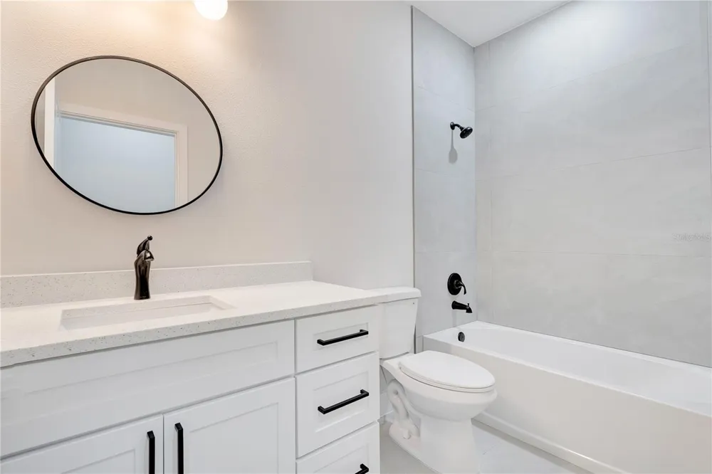 427 E 13TH STREET Apopka, FL 32703