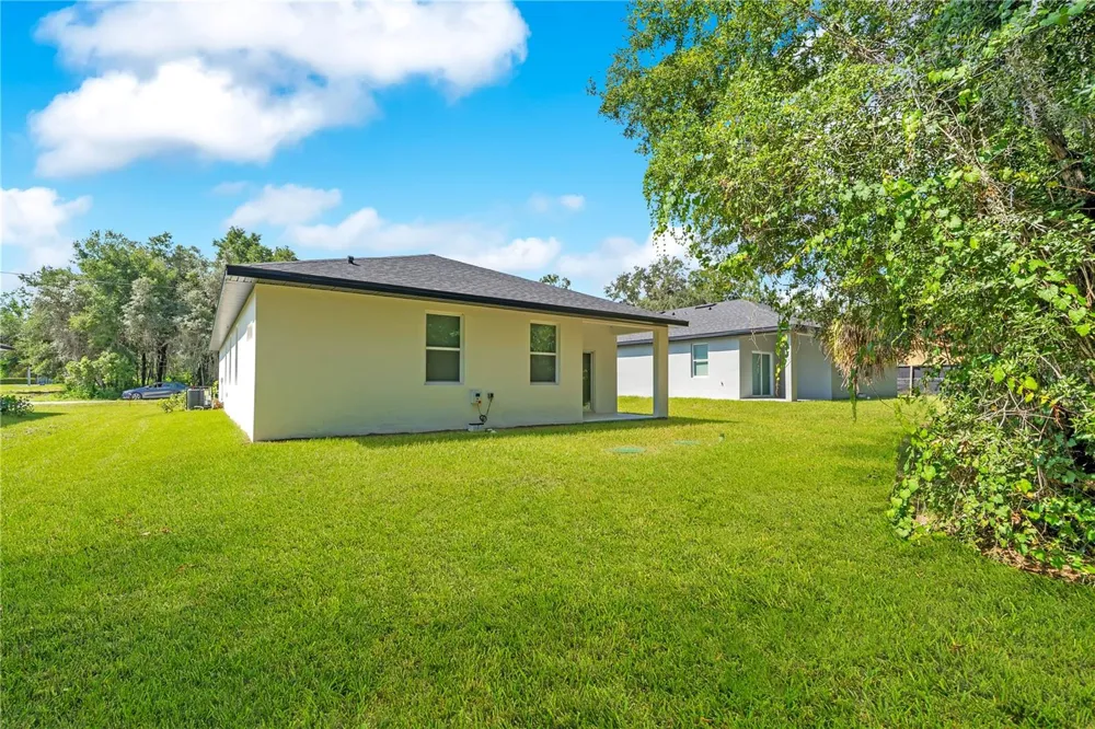 427 E 13TH STREET Apopka, FL 32703