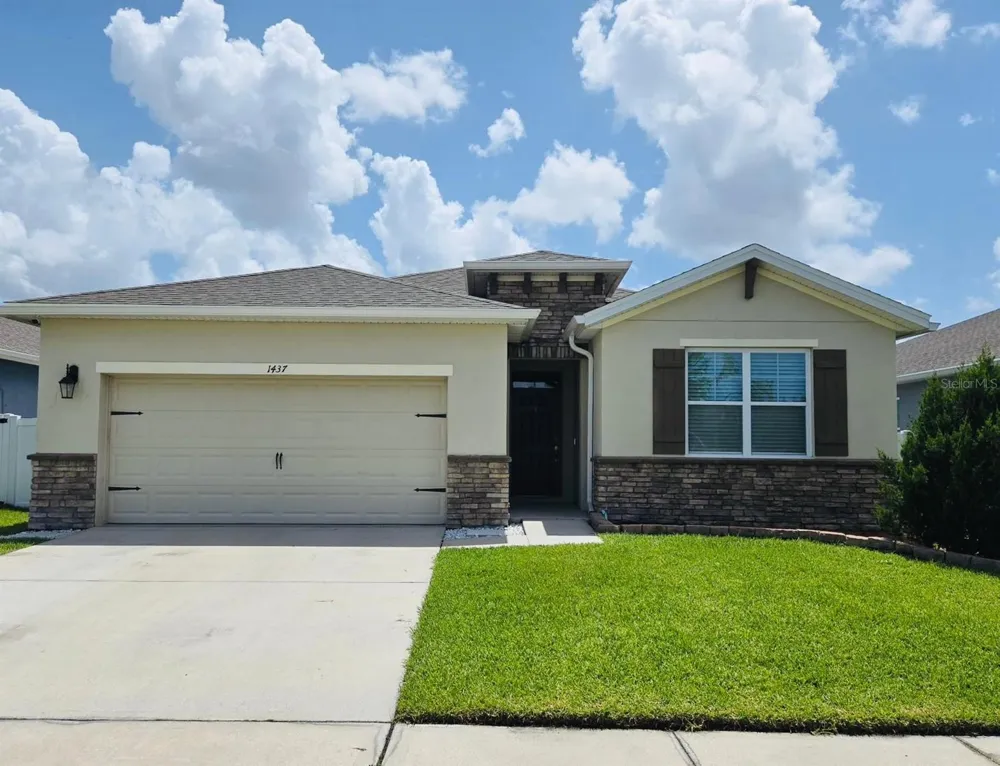 1437 TAWNY RIDGE ROAD Kissimmee, FL 34744