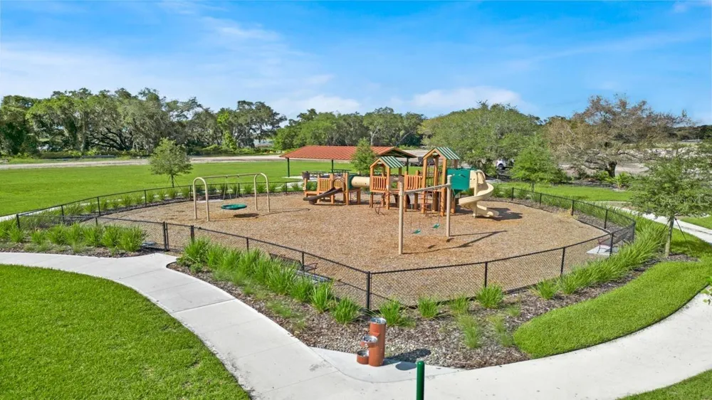 1437 TAWNY RIDGE ROAD Kissimmee, FL 34744