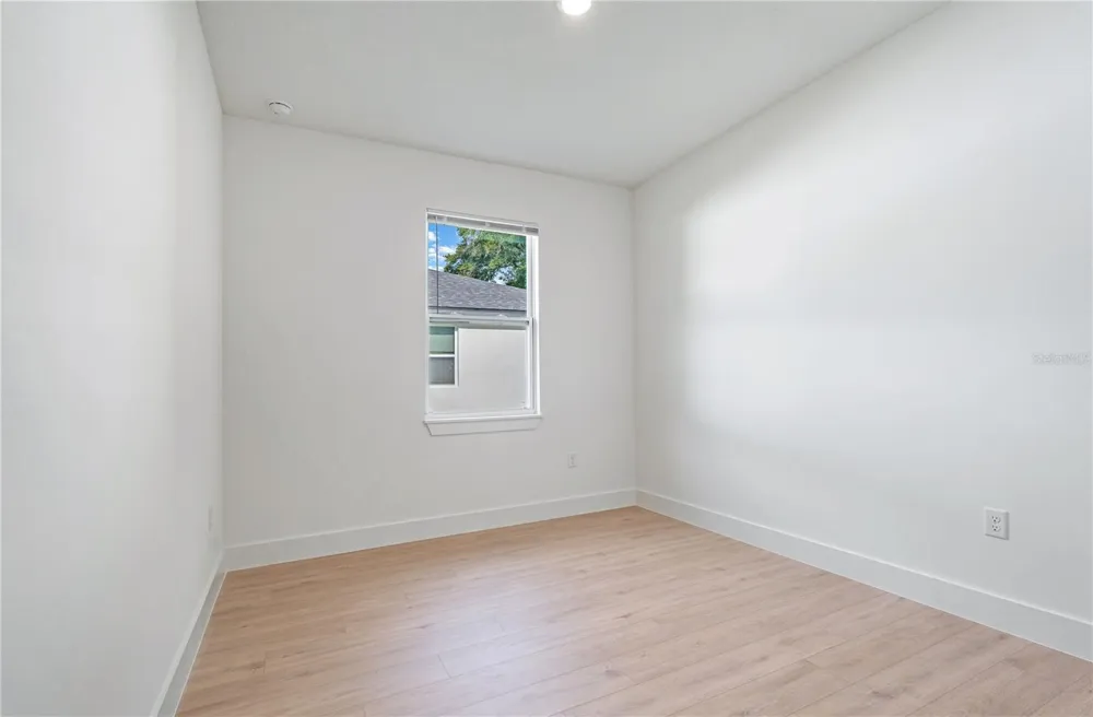 435 E 13TH STREET Apopka, FL 32703
