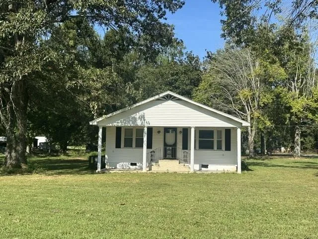 27 ROSEWOOD DR Savannah, TN 38372